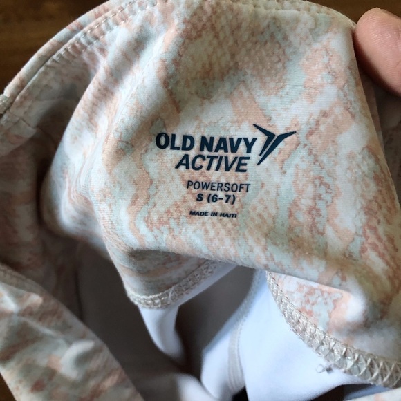 Old Navy active powersoft shorts size S (6-7) - Picture 5 of 5
